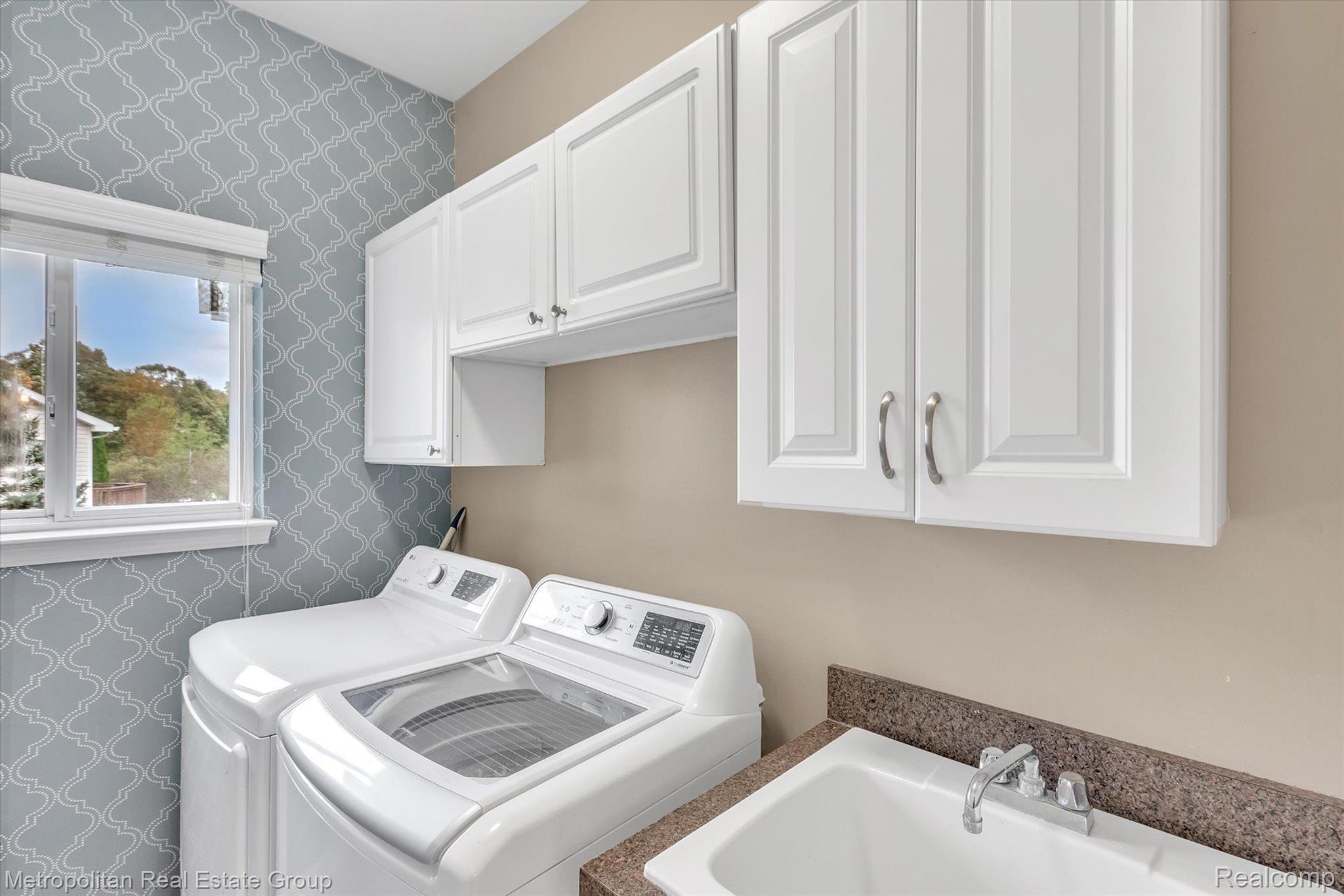 3983 Dun Rovin Court Commerce Township, MI 48382 - Photo 18 of 40 Gallery Image 18