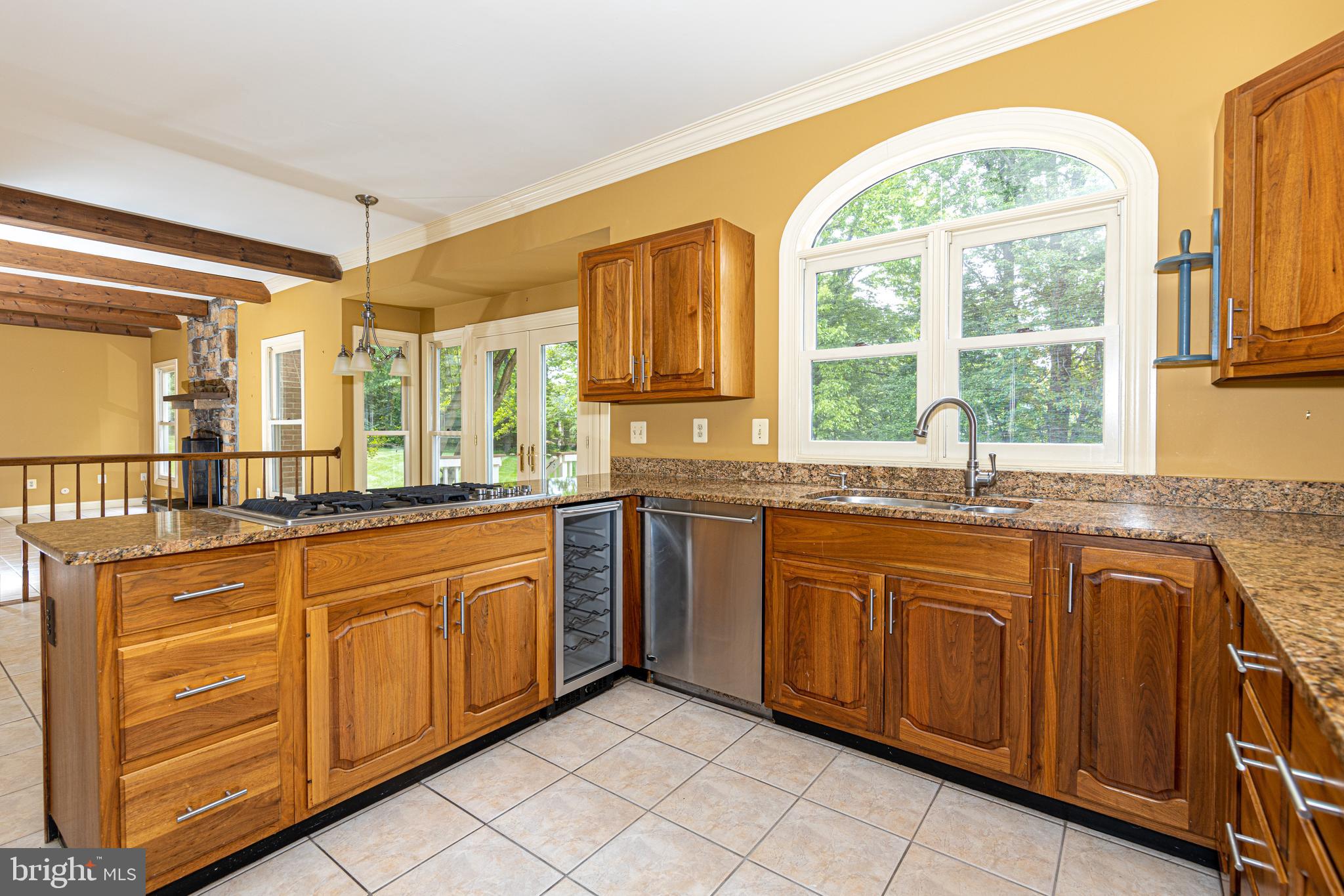 1327 Hunter Mill Road Vienna, VA 22182 - Photo 22 of 62 Large kitchen with stainless steel appliances