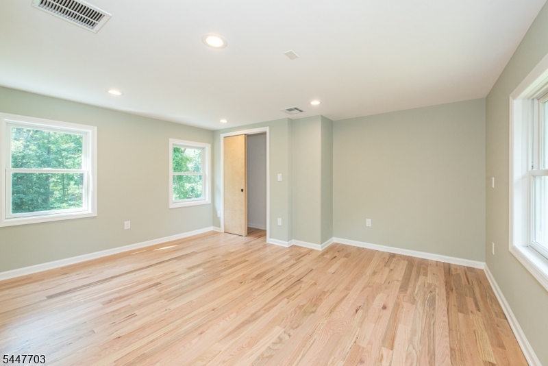 77 River Road Montville, NJ 07045 - Photo 11 of 20 Gallery Image 11