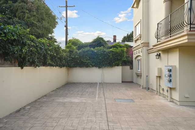 $800,000 | 1137 Paloma Avenue, Unit E, Burlingame, CA 94010