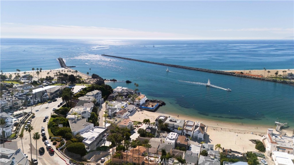 2708 Shell Street Corona del Mar, CA 92625 - Photo 31 of 33 a view of sky from window