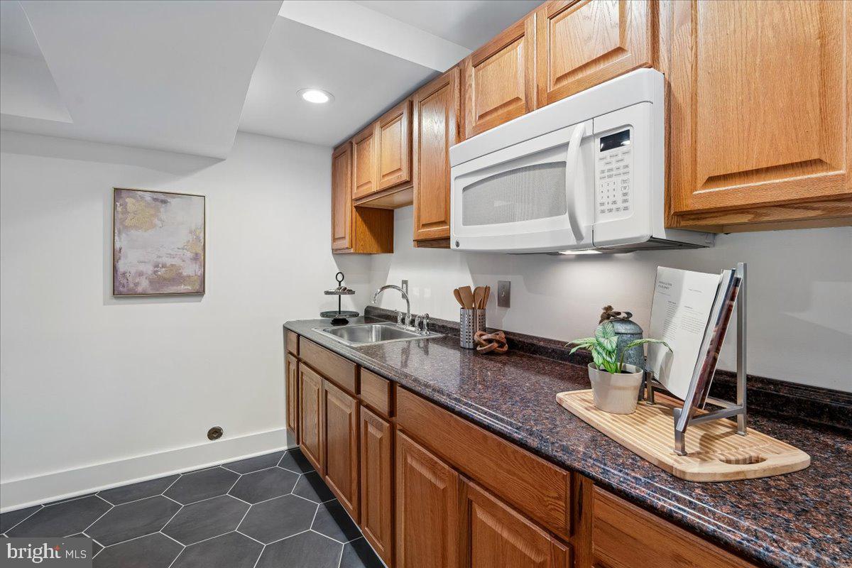 9817 Cherry Tree Lane Silver Spring, MD 20901 - Photo 39 of 73