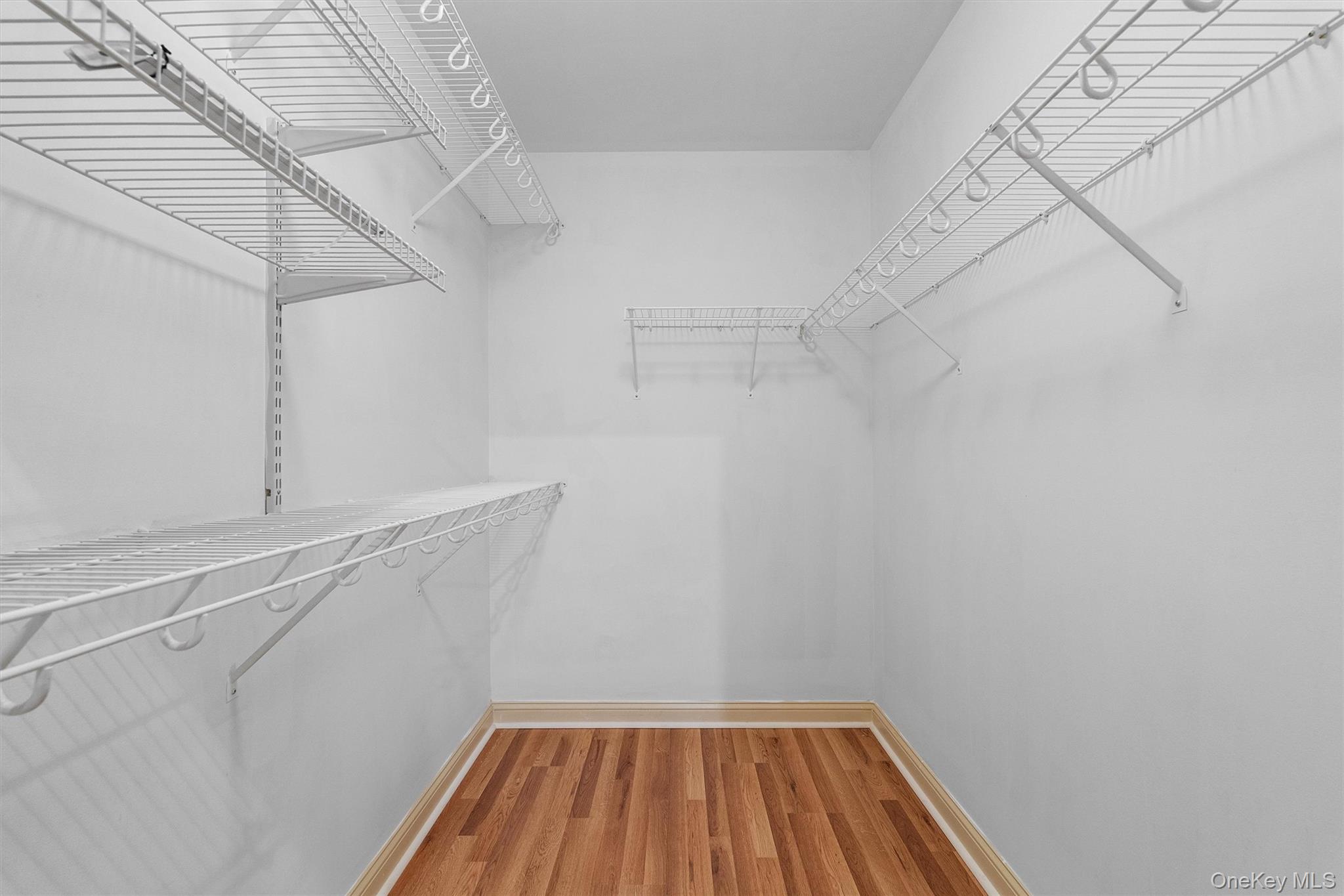 200 School House Road, Unit 4E Peekskill, NY 10566 - Photo 17 of 31 Main Bed- Walk-in closet