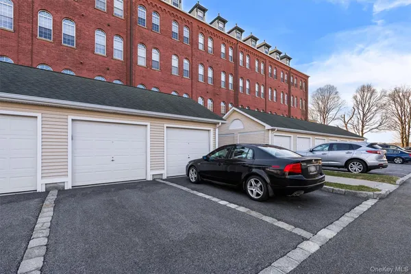 $585,000 | 200 School House Road, Unit 4E, Peekskill, NY 10566