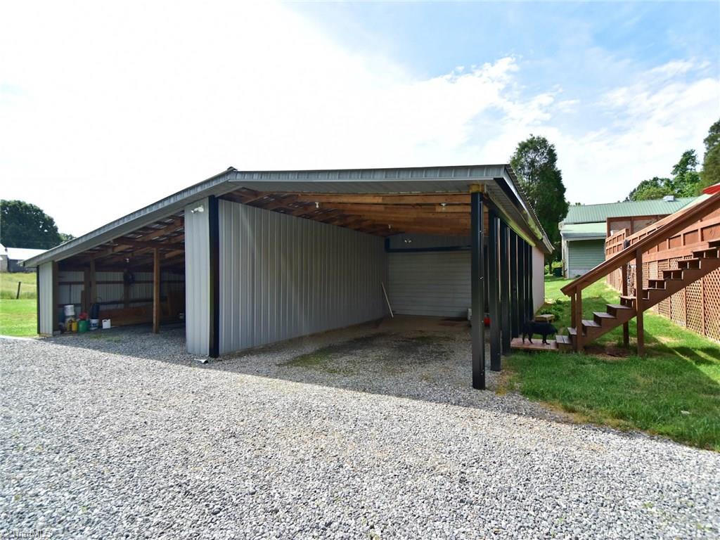 305 Penn Street Madison, NC 27025 - Photo 2 of 30