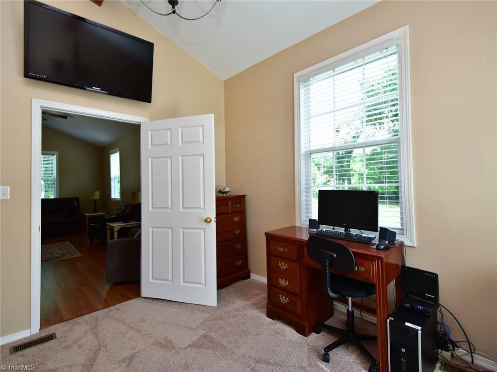 305 Penn Street Madison, NC 27025 - Photo 12 of 30