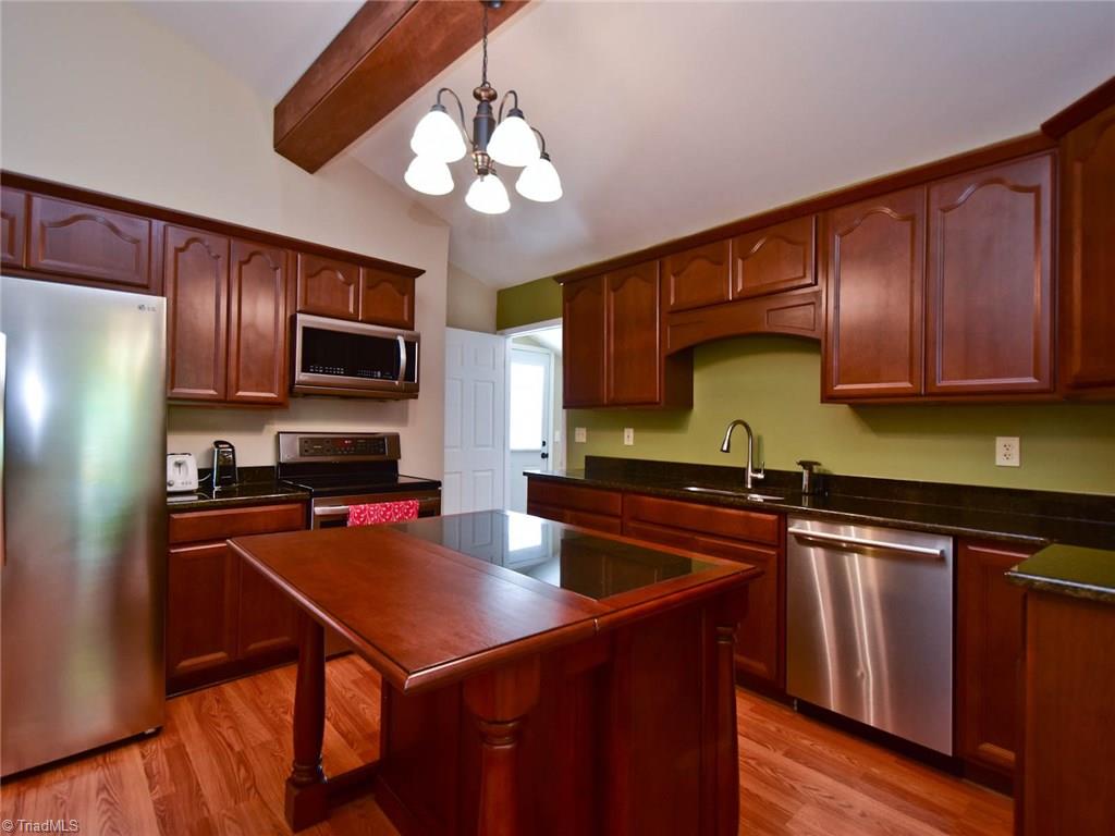 305 Penn Street Madison, NC 27025 - Photo 14 of 30