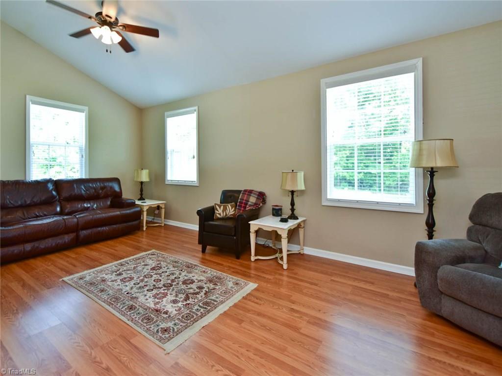 305 Penn Street Madison, NC 27025 - Photo 5 of 30