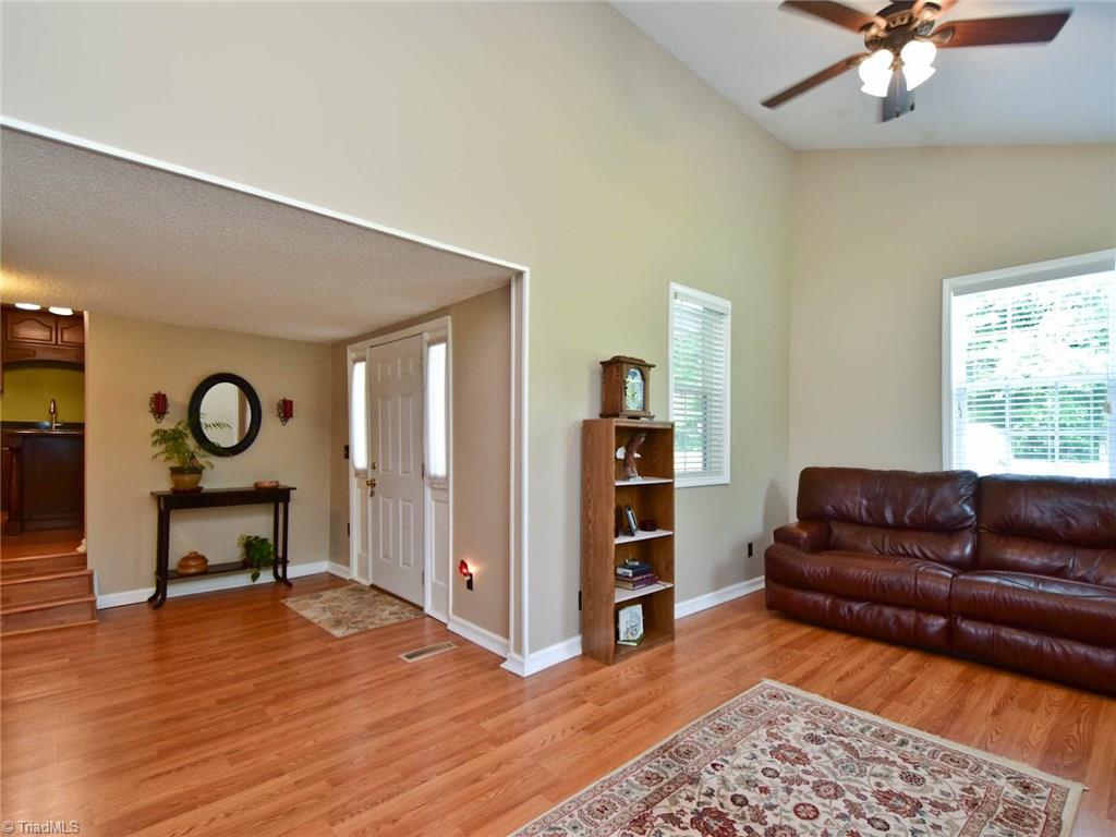 305 Penn Street Madison, NC 27025 - Photo 6 of 30