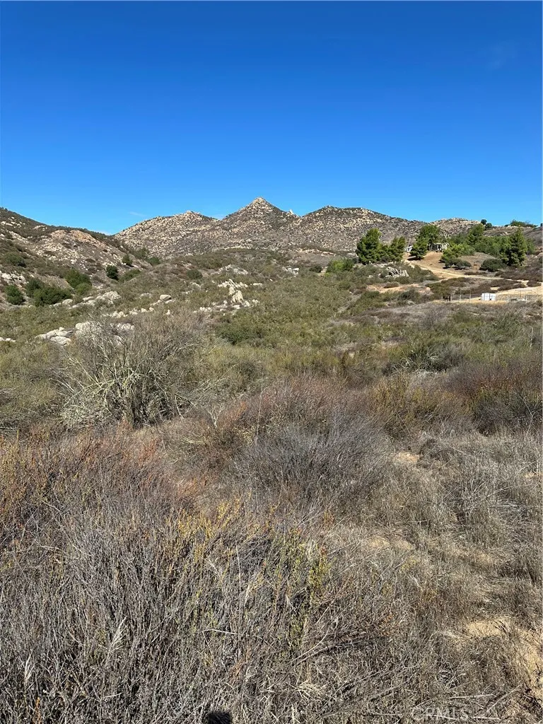 0 Remuda Wildomar, CA 92595 - Photo 9 of 35 View of parcel.