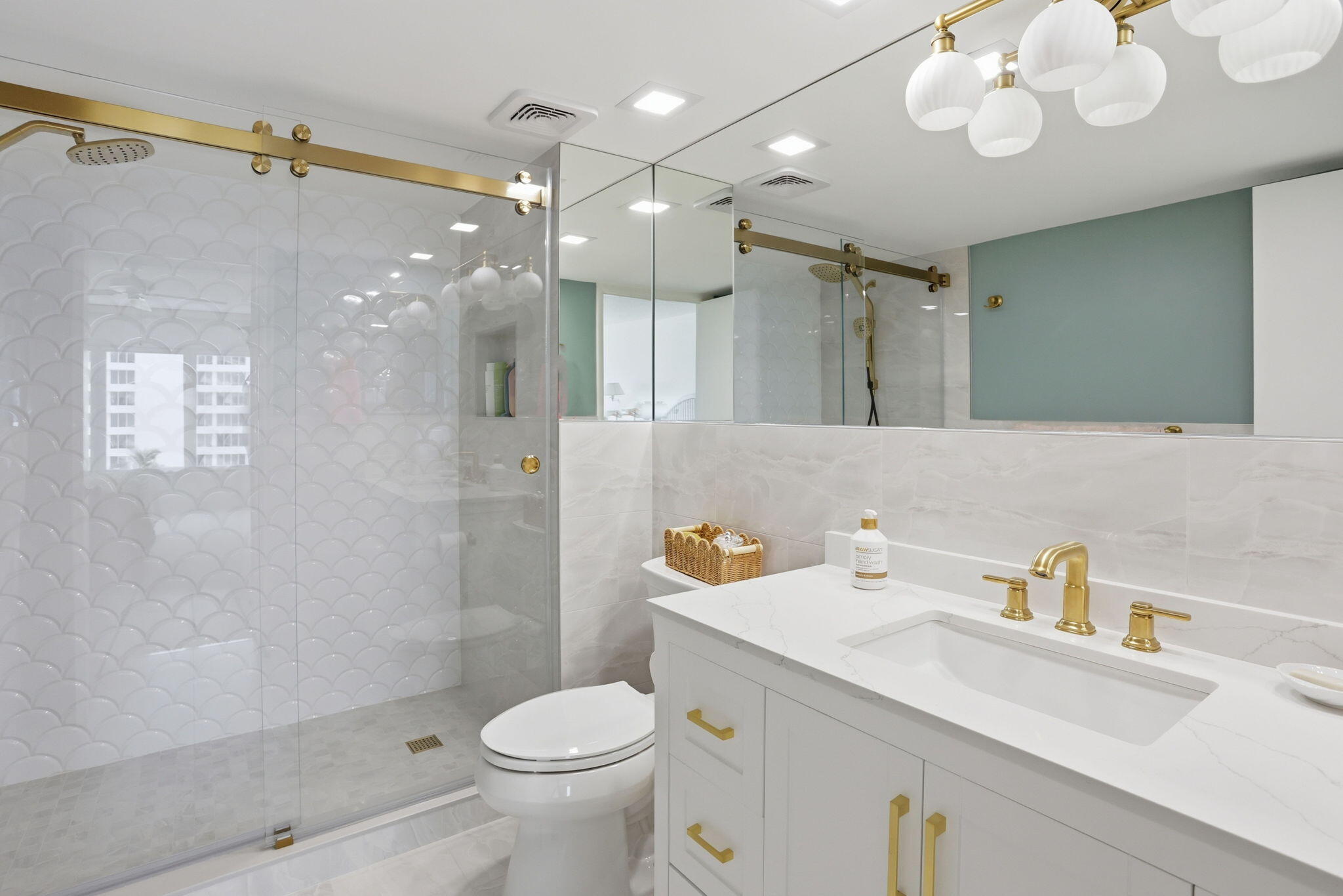 600 South Ocean Boulevard, Unit 6010 Boca Raton, FL 33432 - Photo 24 of 39 Primary Bath