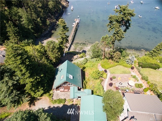 3297 Biz Point Road Anacortes, WA 98221 - Photo 6 of 21