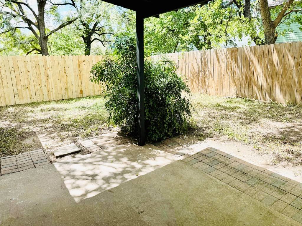 5013 Cana Cove, Unit A Austin, TX 78749 - Photo 26 of 28 a view of a backyard of the house
