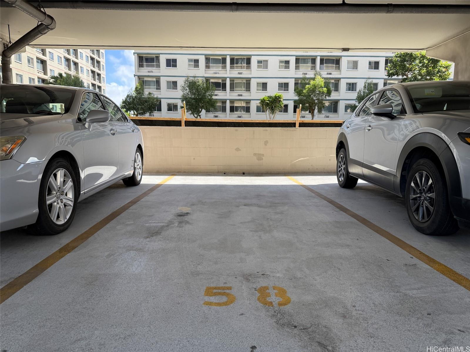 1134 Kinau Street, Unit 607 Honolulu, HI 96814 - Photo 9 of 10 a view of a car garage