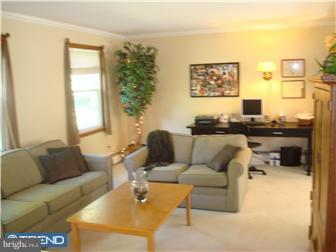 14 Crestview Road Phoenixville, PA 19460 - Photo 2 of 12 Living Room