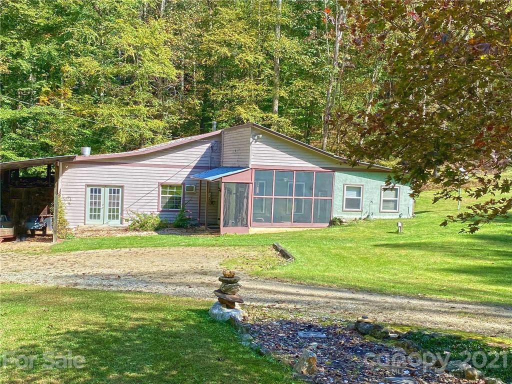 375 Millar Road Hot Springs, NC 28743 - Photo 36 of 48 Gallery Image 36