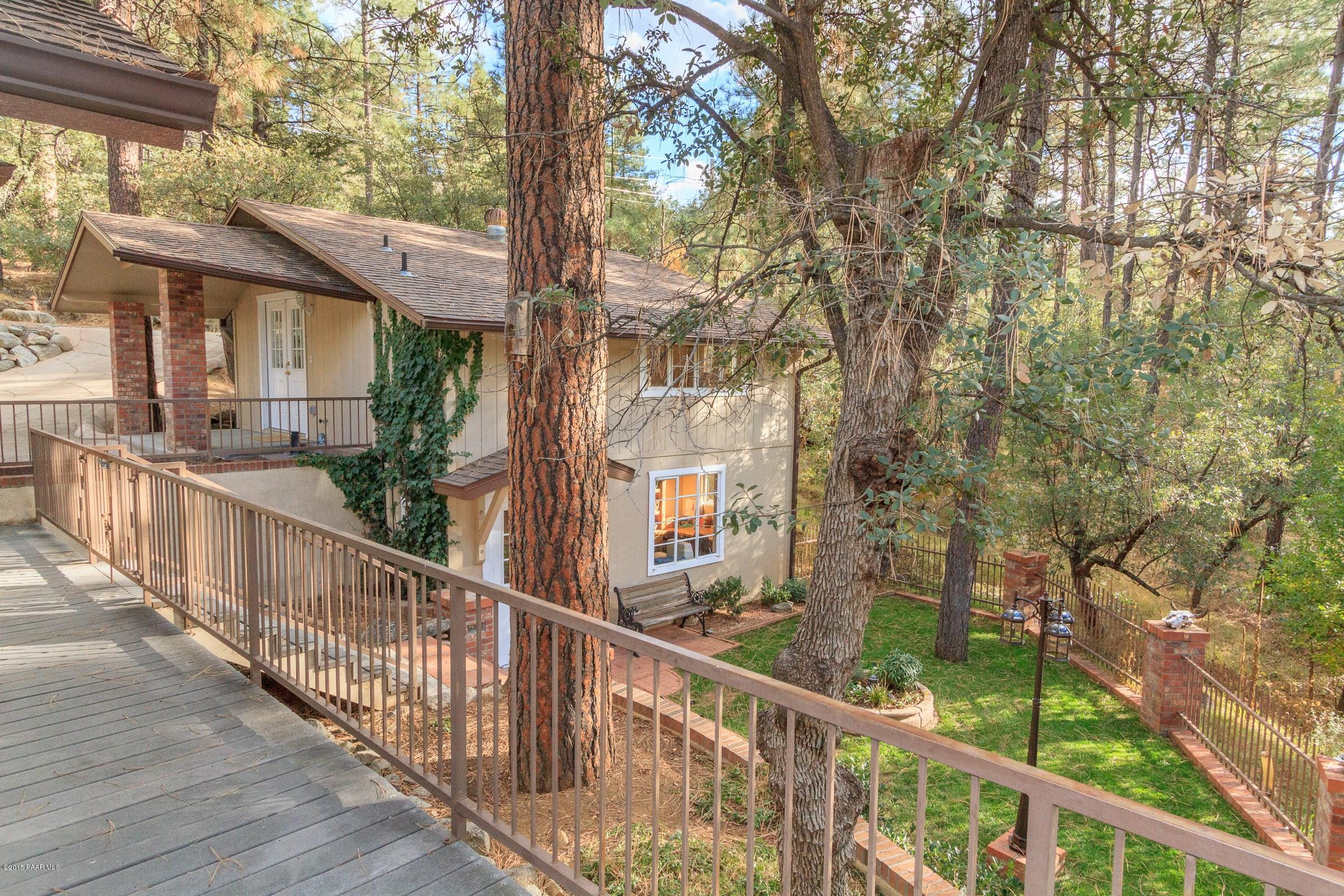 1290 West Boulder Road Prescott, AZ 86303 - Photo 16 of 30 Beautiful Enclosed Yard