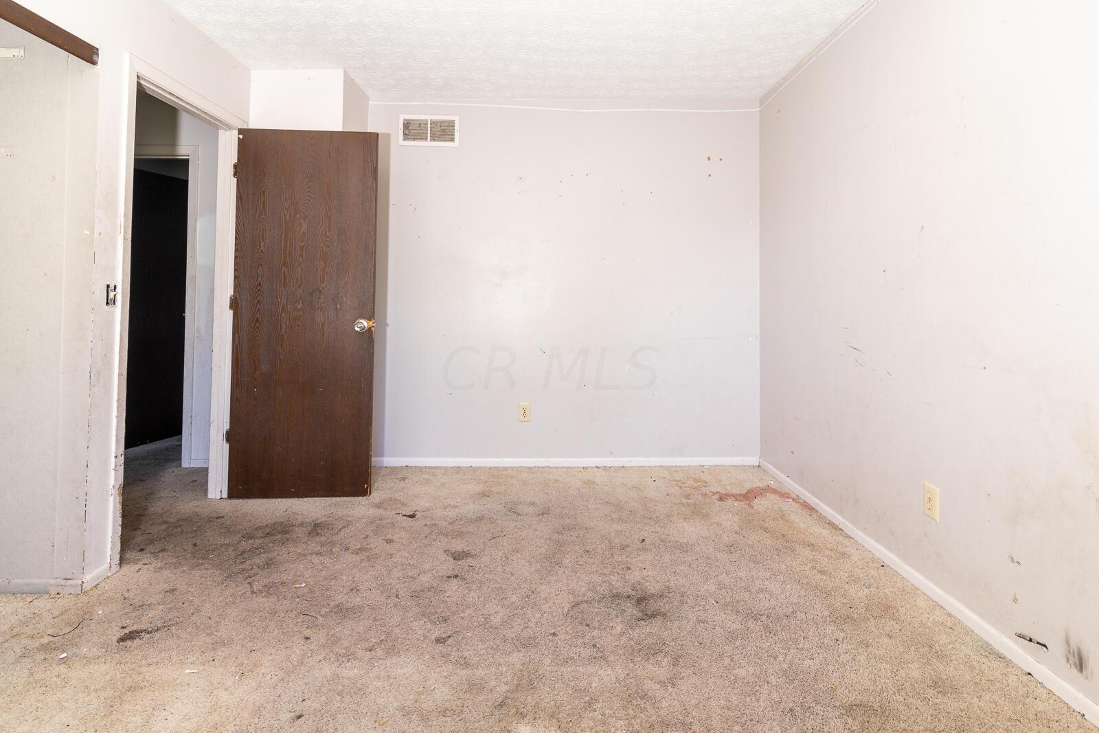 5280 Freedom Ridge Drive Columbus, OH 43230 - Photo 21 of 40 Bedroom 3