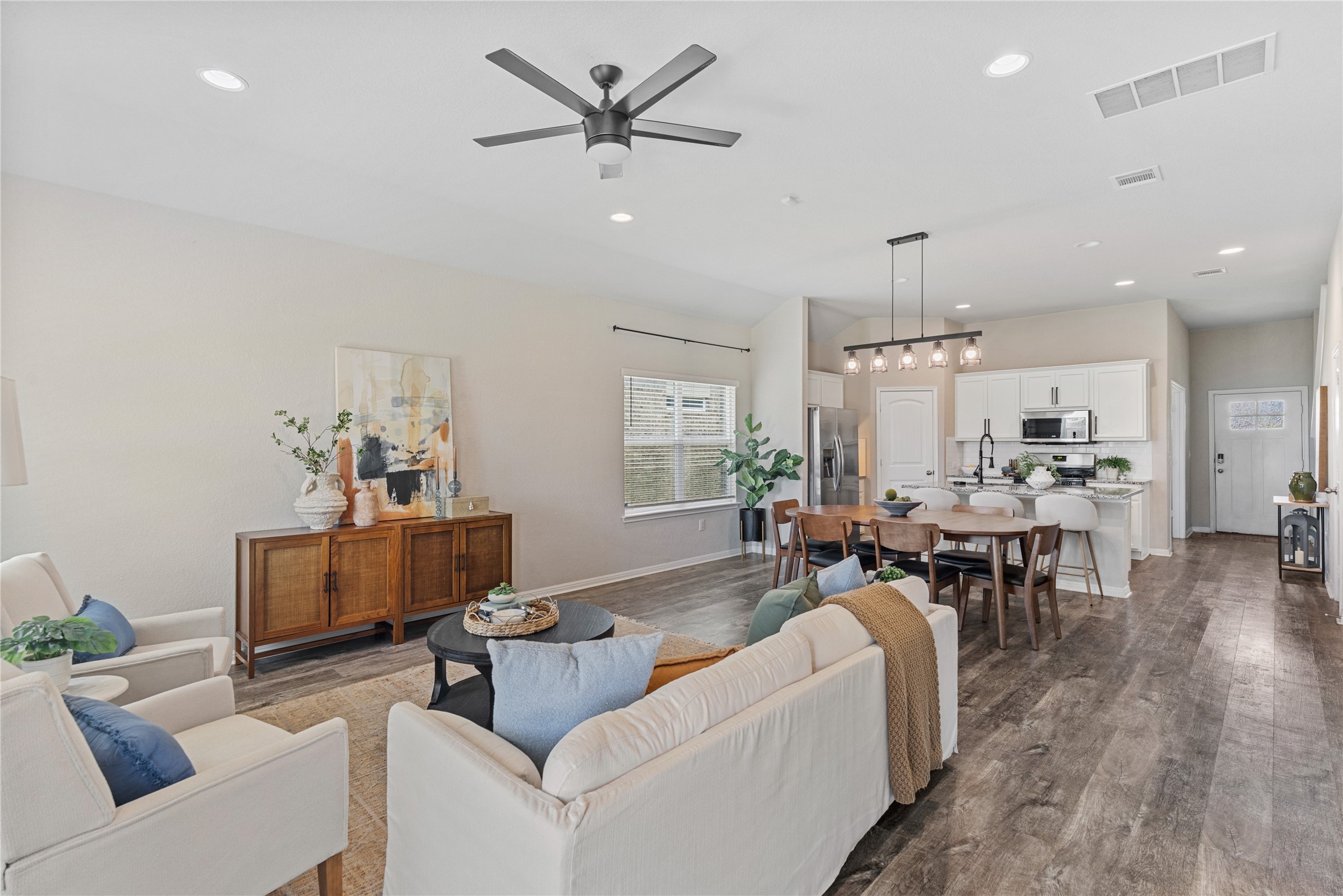 152 Marienfeld Lane Georgetown, TX 78626 - Photo 6 of 39