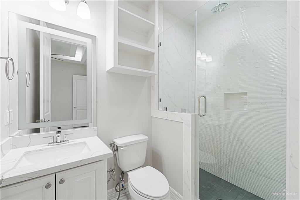 1208 Travis Street Mission, TX 78572 - Photo 12 of 45