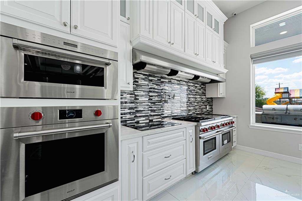 1208 Travis Street Mission, TX 78572 - Photo 4 of 45