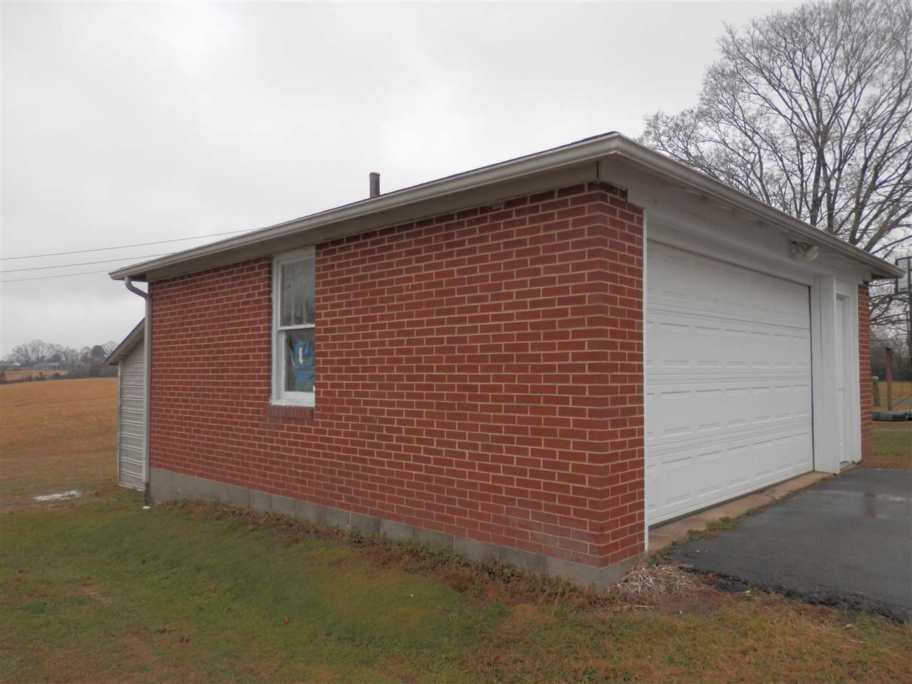 126 Laurel Hill Road Verona, VA 24482 - Photo 4 of 31 Gallery Image 4