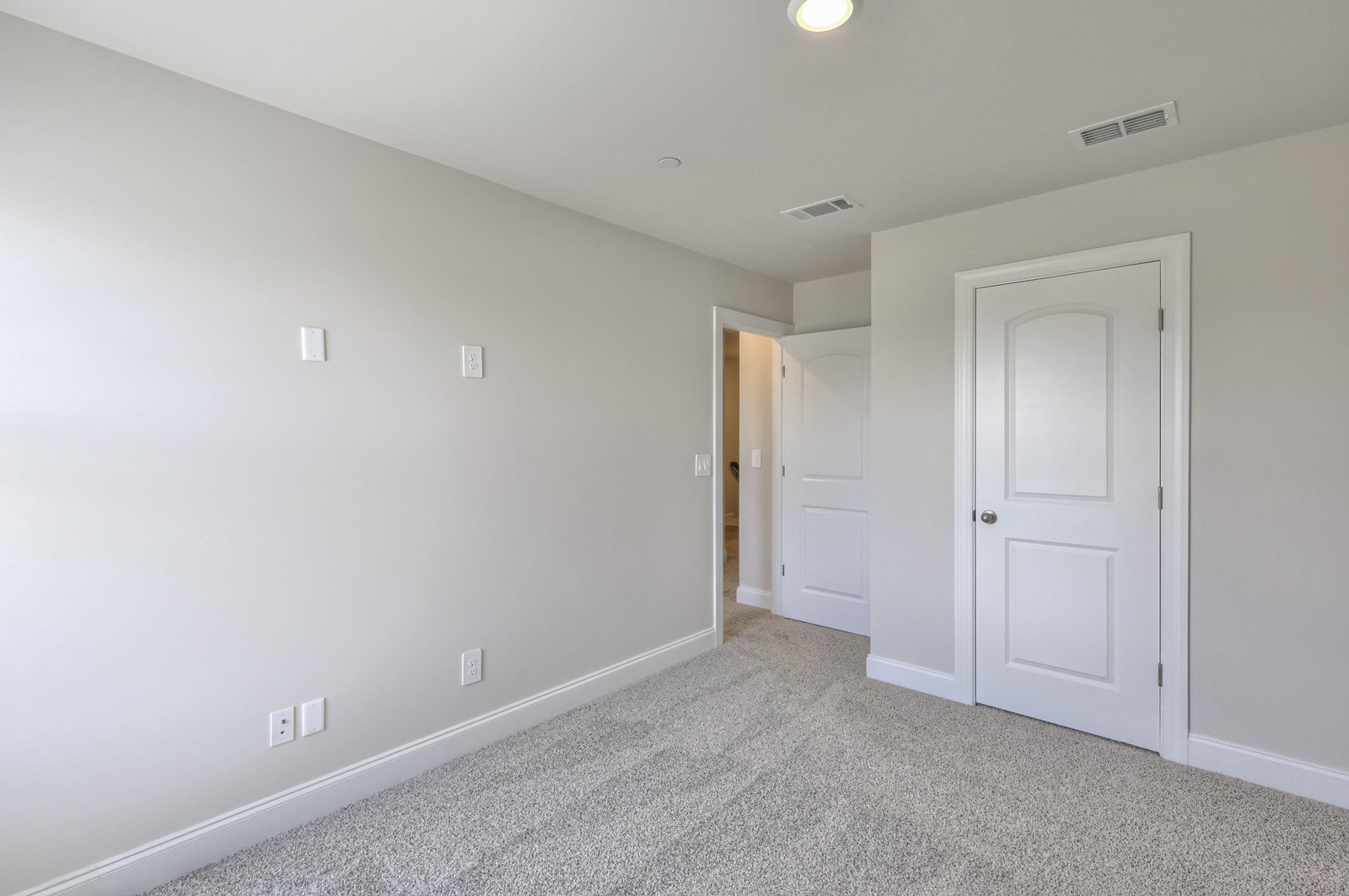 204 Douglas Bend Road, Unit 1802 Gallatin, TN 37066 - Photo 20 of 33 Gallery Image 20