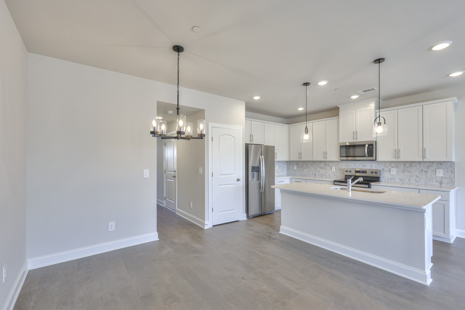204 Douglas Bend Road, Unit 1802 Gallatin, TN 37066 - Photo 7 of 33 Gallery Image 7