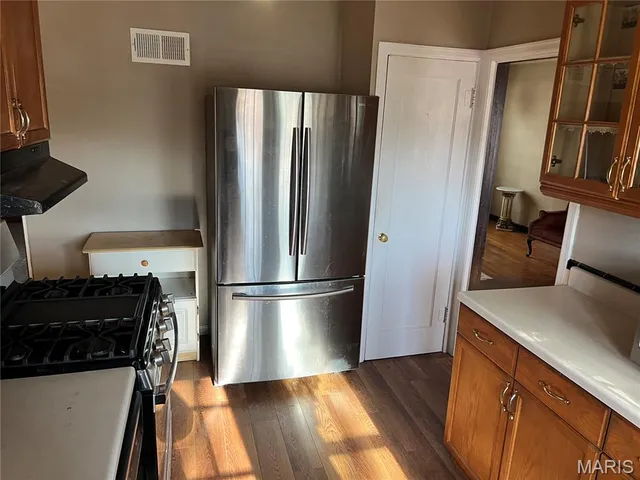 $159,900 | 8616 Belhaven Drive, St. John, MO 63114