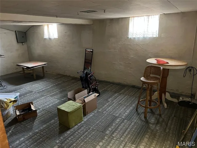 $159,900 | 8616 Belhaven Drive, St. John, MO 63114