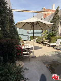 $18,000 | 2252 West Washington Boulevard, Los Angeles, CA 90018