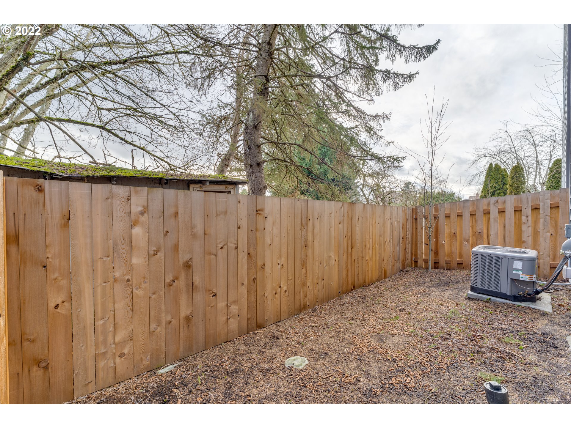 4209 Southeast 80th Avenue Portland, OR 97206 - Photo 28 of 32 a backyard of a house