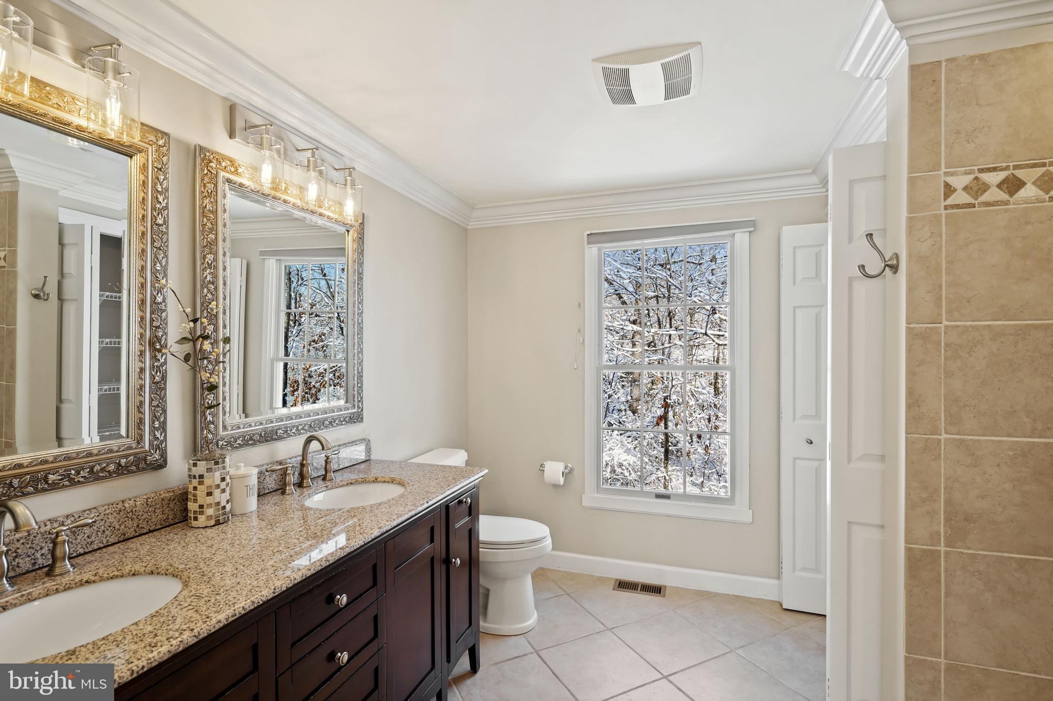 17 Cedar Drive Sterling, VA 20164 - Photo 23 of 49 primary bathroom