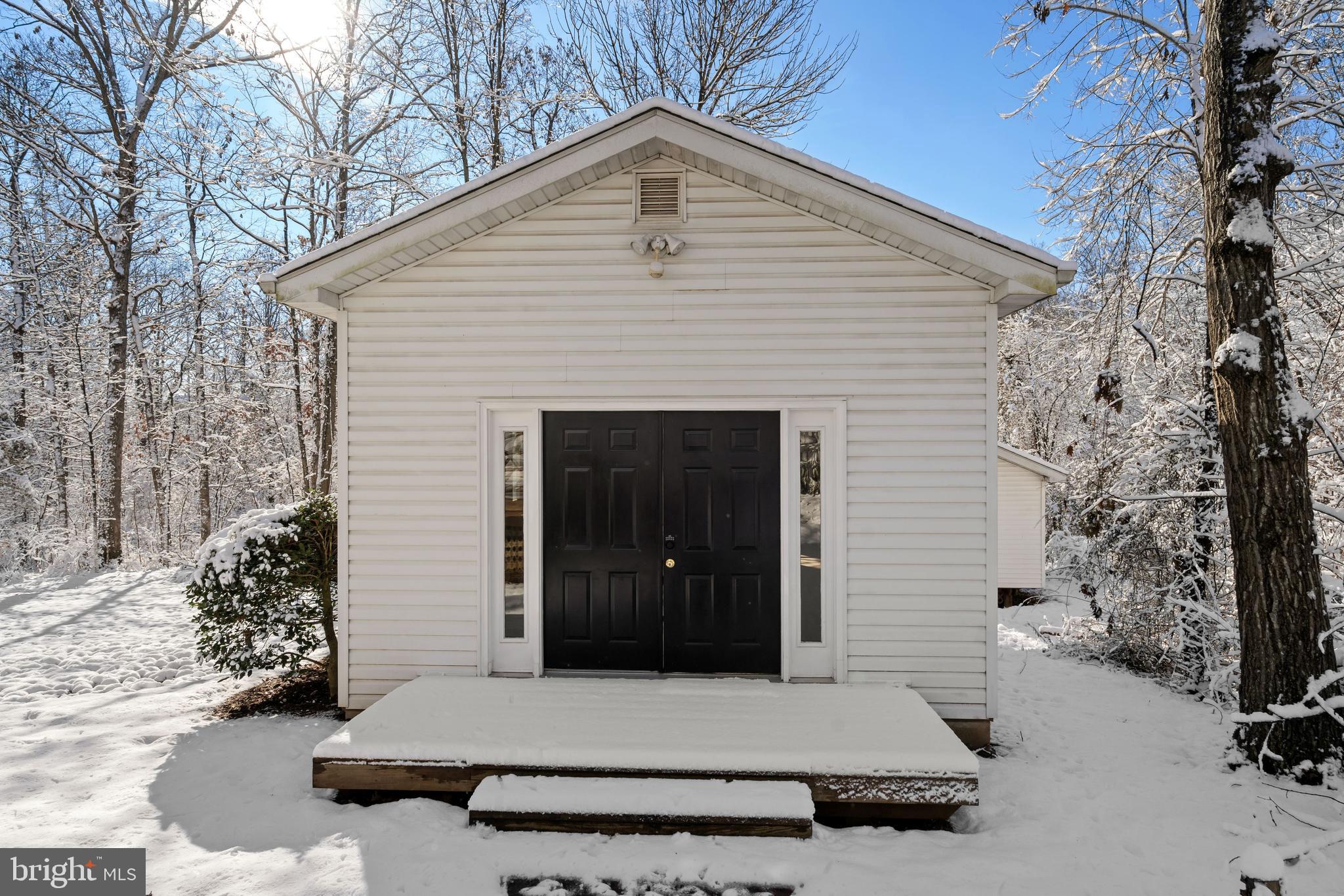 17 Cedar Drive Sterling, VA 20164 - Photo 40 of 49 separate workshop