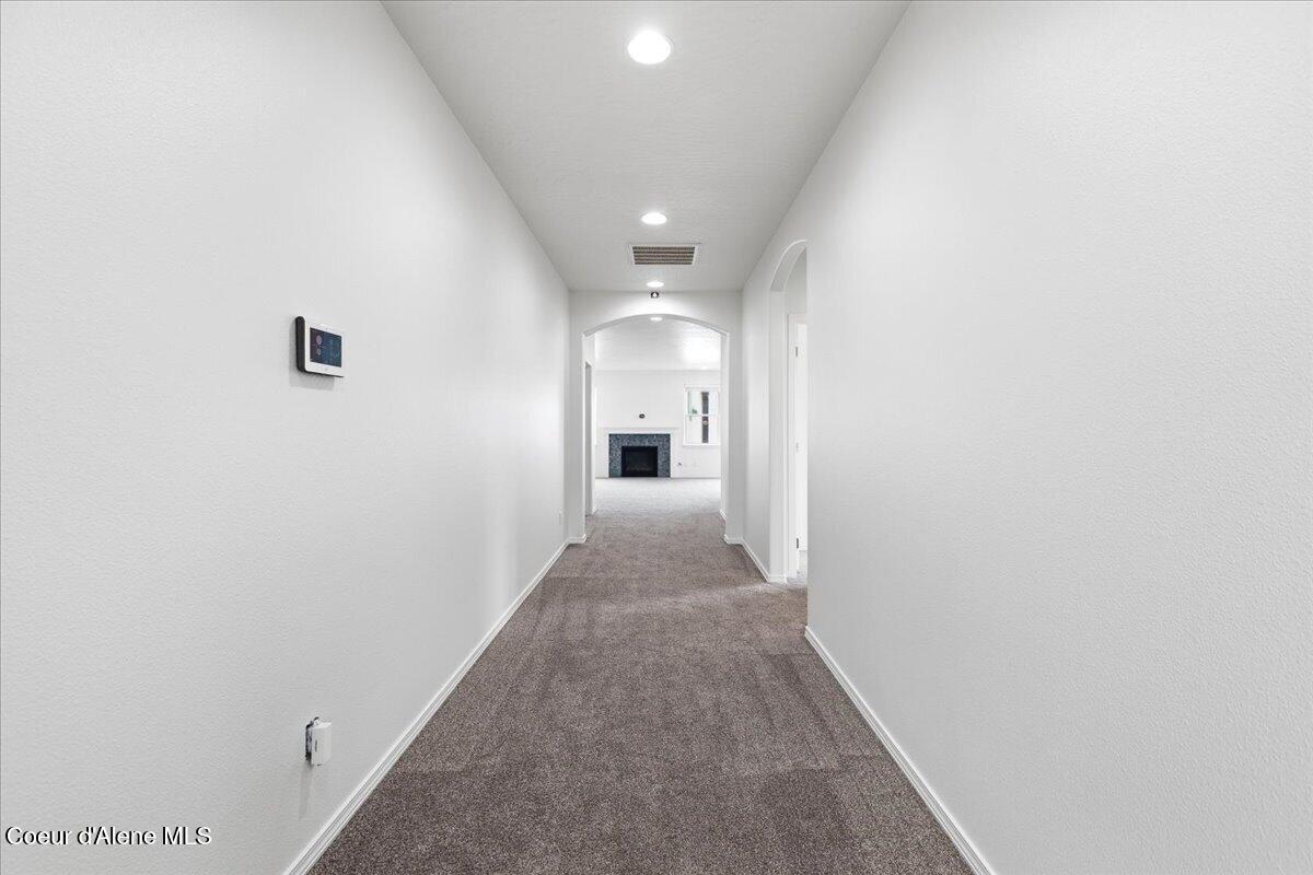 6025 West Trestle Street Rathdrum, ID 83858 - Photo 6 of 46 Entryway