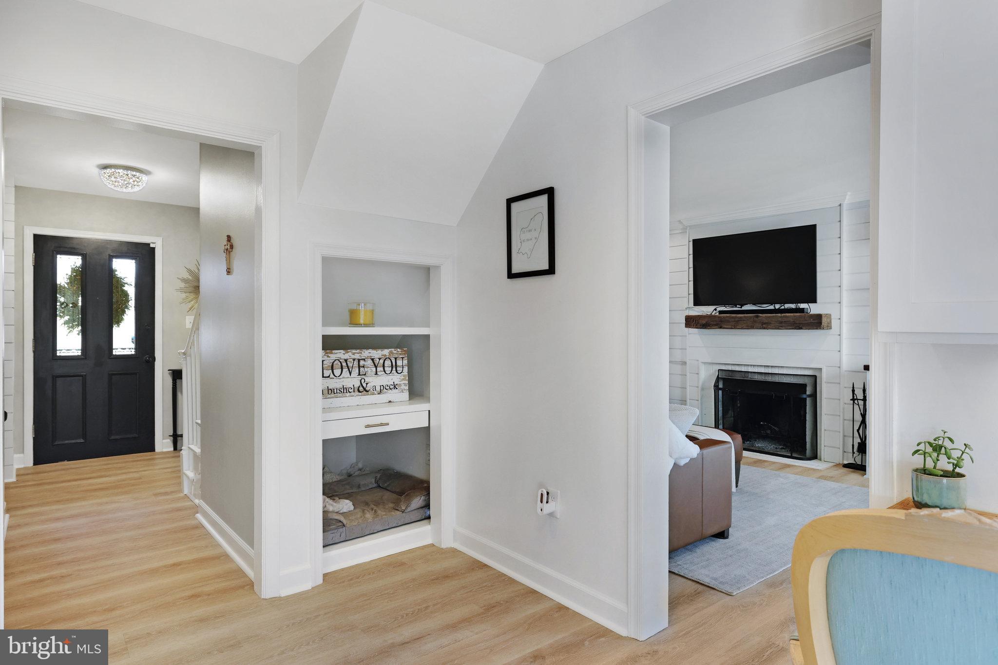 2100 Post Road Vienna, VA 22181 - Photo 19 of 72 Cute Cubby