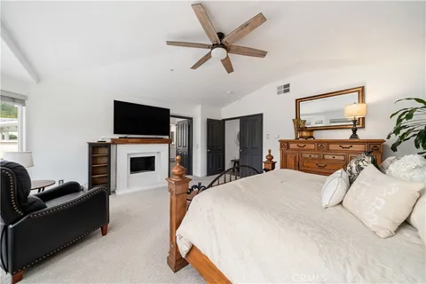 $2,195,000 | 5919 County Oak Road, Woodland Hills, CA 91367