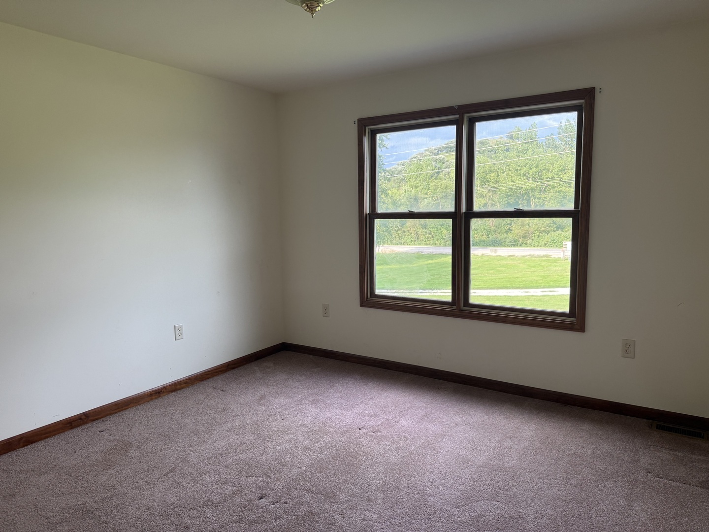 3039 East 3rd Road LaSalle, IL 61301 - Photo 22 of 28 Gallery Image 22