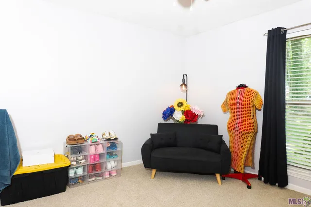 $305,000 | 8413 Fairway Drive, Pineville, LA 71360