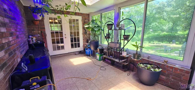 $305,000 | 8413 Fairway Drive, Pineville, LA 71360