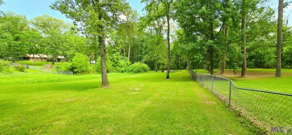 $305,000 | 8413 Fairway Drive, Pineville, LA 71360