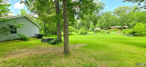 $305,000 | 8413 Fairway Drive, Pineville, LA 71360