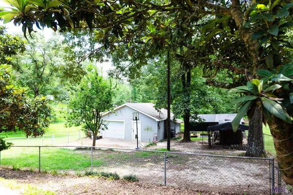 $305,000 | 8413 Fairway Drive, Pineville, LA 71360