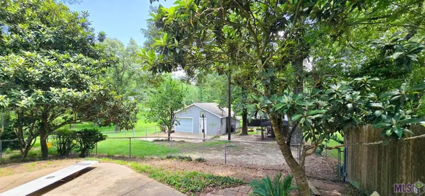 $305,000 | 8413 Fairway Drive, Pineville, LA 71360