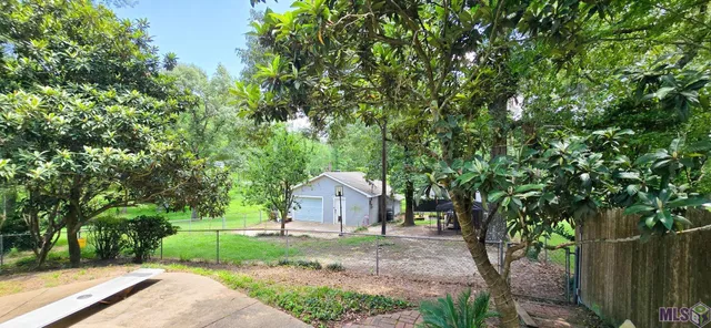 $305,000 | 8413 Fairway Drive, Pineville, LA 71360