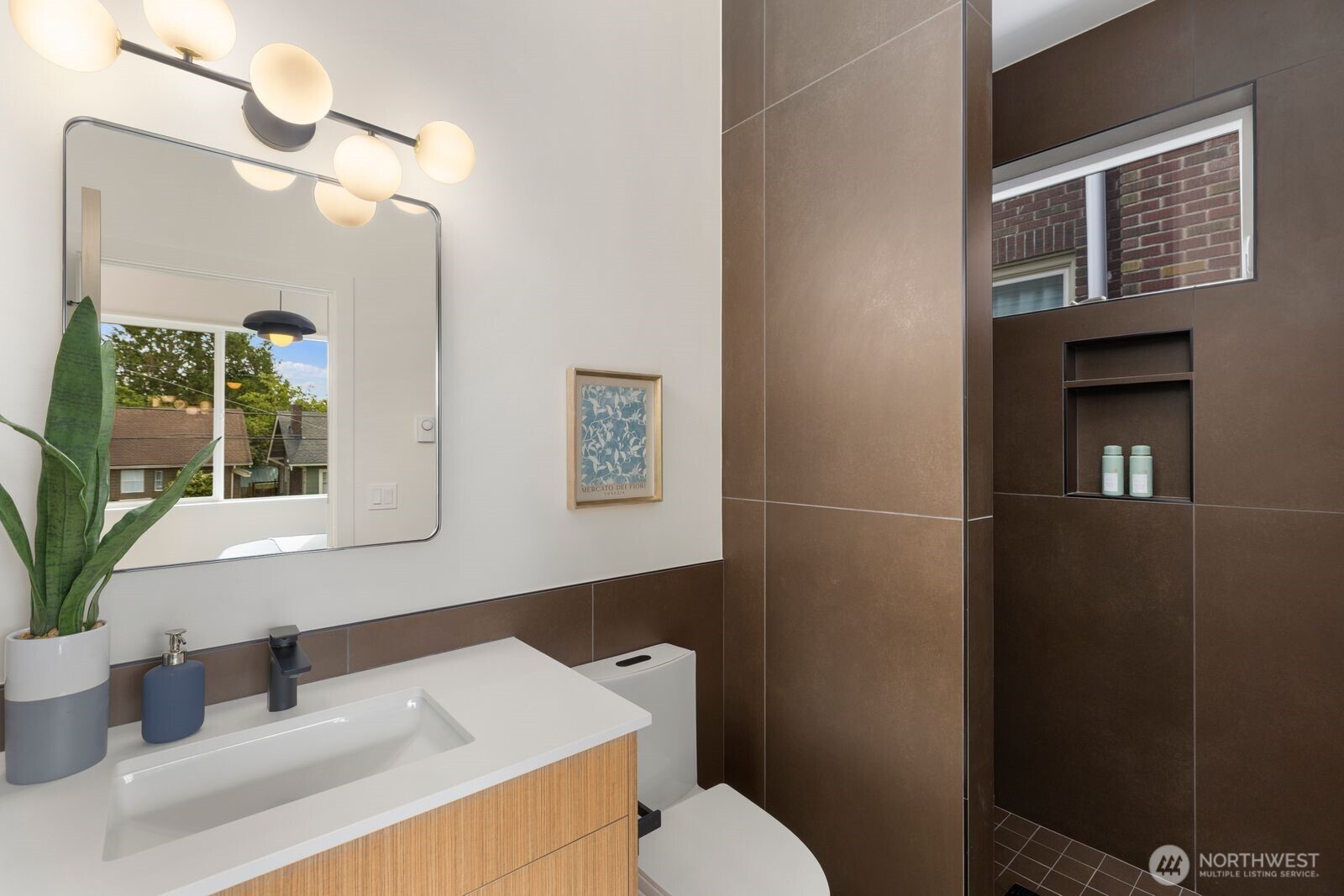 3204 33rd Avenue South Seattle, WA 98144 - Photo 14 of 21