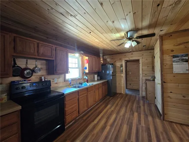 $169,900 | 501 South Gulf Street, Humansville, MO 65674