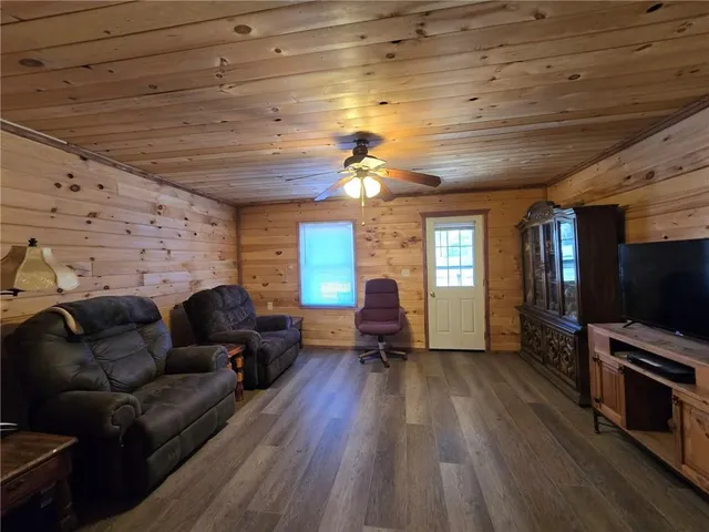 $169,900 | 501 South Gulf Street, Humansville, MO 65674