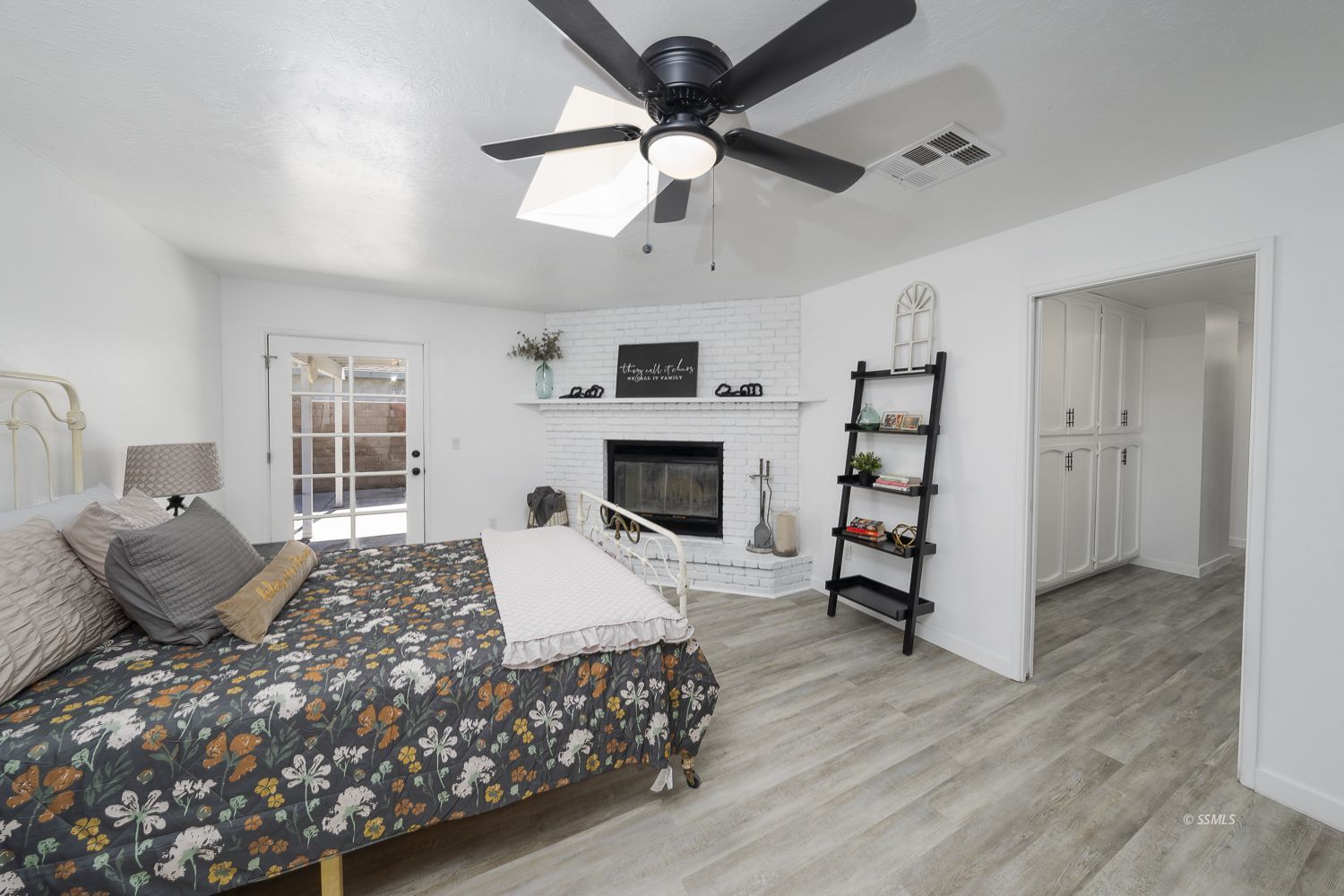 232 North Broadway Street Ridgecrest, CA 93555 - Photo 33 of 48