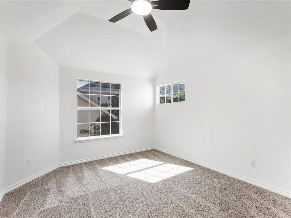 9014 Hogan Drive Rowlett, TX 75089 - Photo 25 of 39